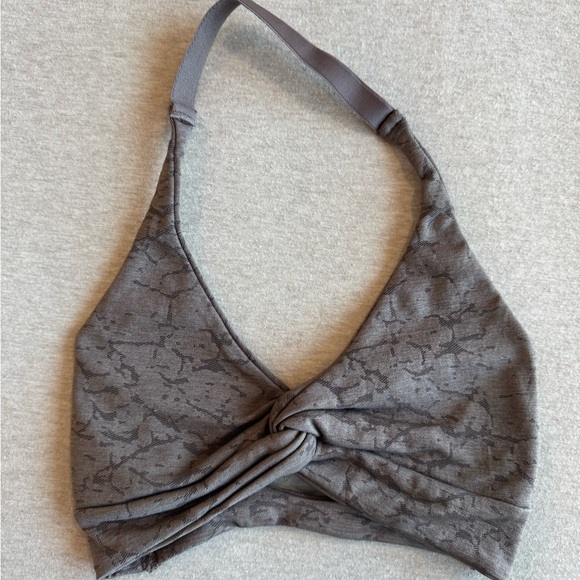 NVGTN Breakthrough Seamless Set Leggings XS and Sports Bra S - Picture 4 of 8